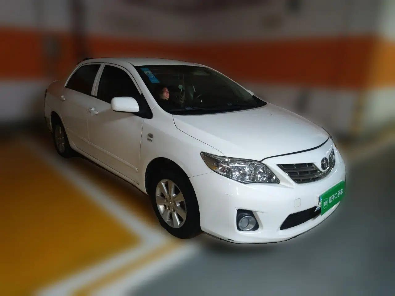Toyota Corolla 2011 1.6L Automatic GL — миниатюра 3