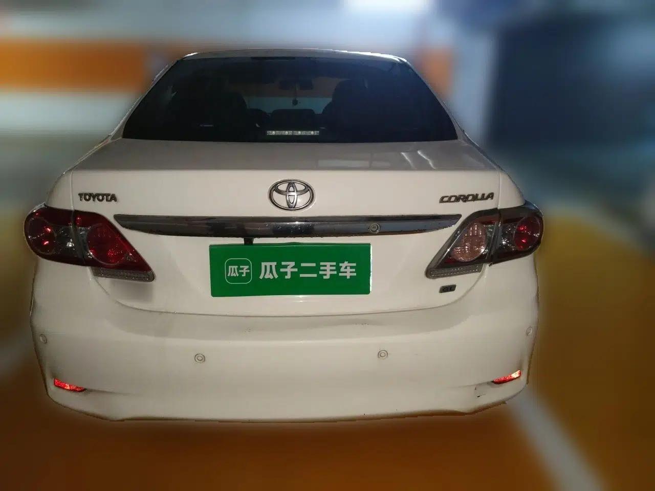 Toyota Corolla 2011 1.6L Automatic GL — миниатюра 5