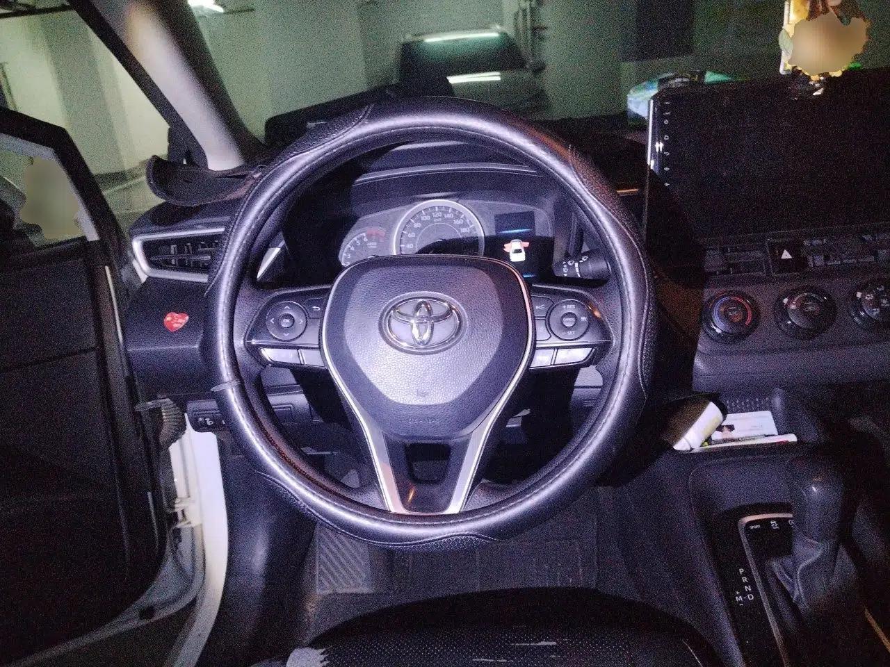 Toyota Corolla 2019 1.2T S-CVT GL Pioneer Edition — миниатюра 10