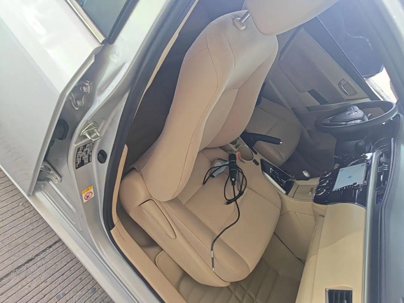 Toyota Corolla 2014 1.6L CVT GL — миниатюра 19