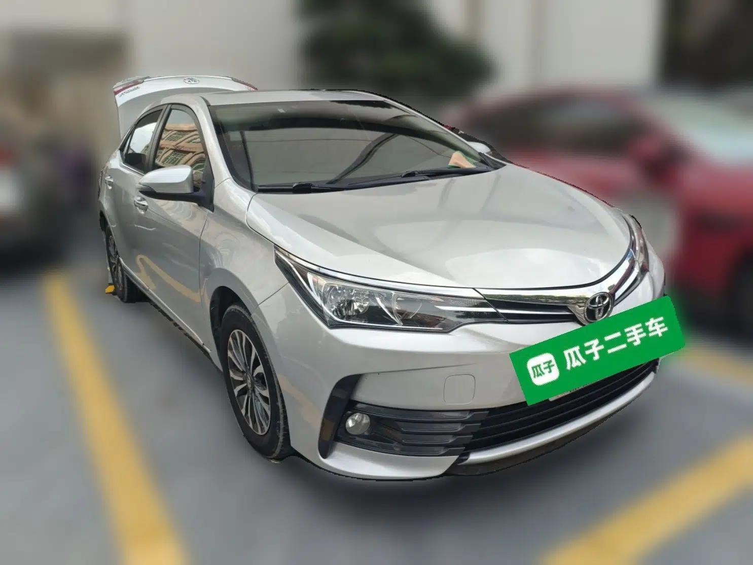 Toyota Corolla 2017 Revised Version 1.2T S-CVT GL-i — миниатюра 3