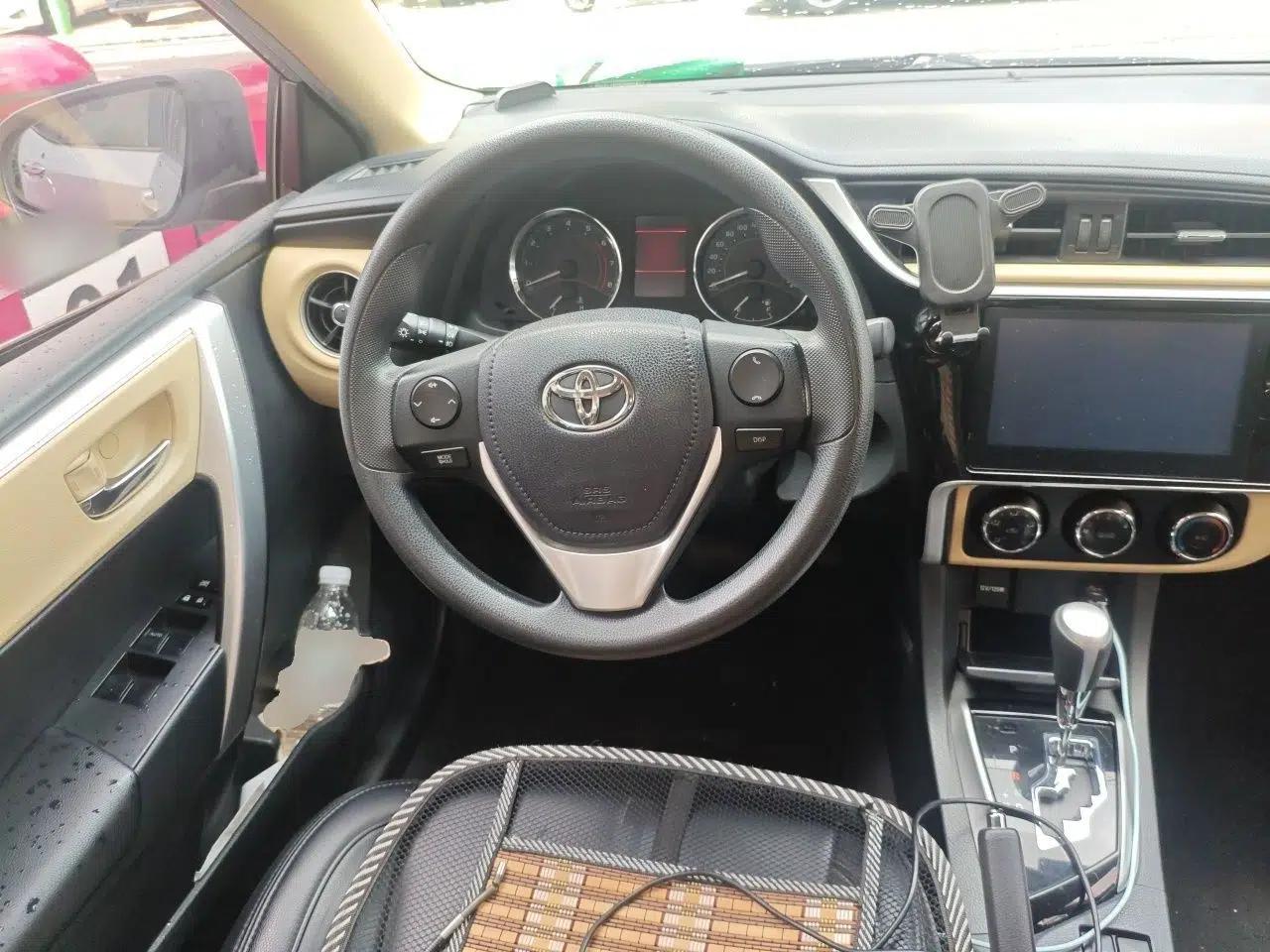 Toyota Corolla 2017 Revised Version 1.2T S-CVT GL-i — миниатюра 10