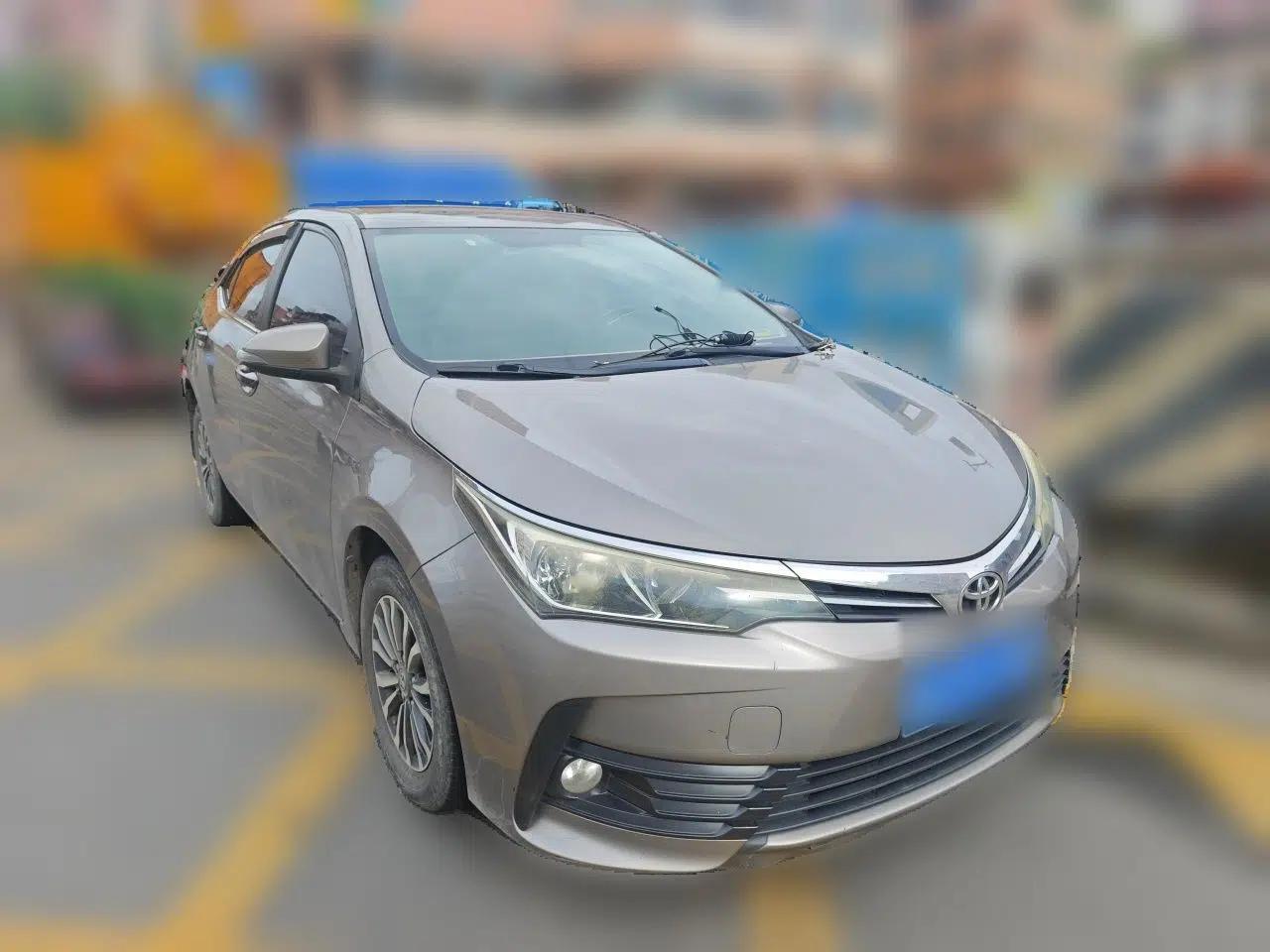 Toyota Corolla 2017 Revised Version 1.2T S-CVT GL — миниатюра 3