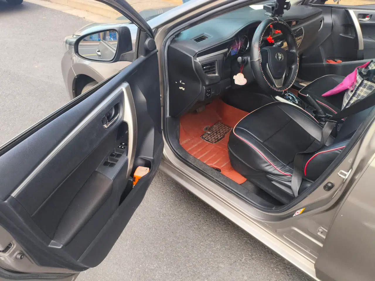 Toyota Corolla 2014 1.6L CVT GL — миниатюра 16