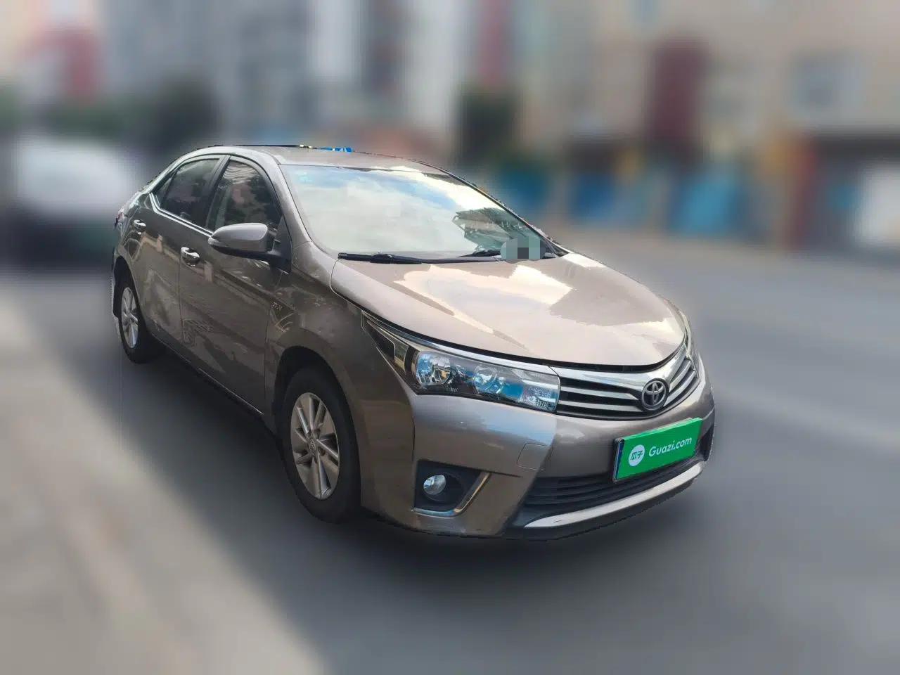 Toyota Corolla 2014 1.6L CVT GL — миниатюра 3