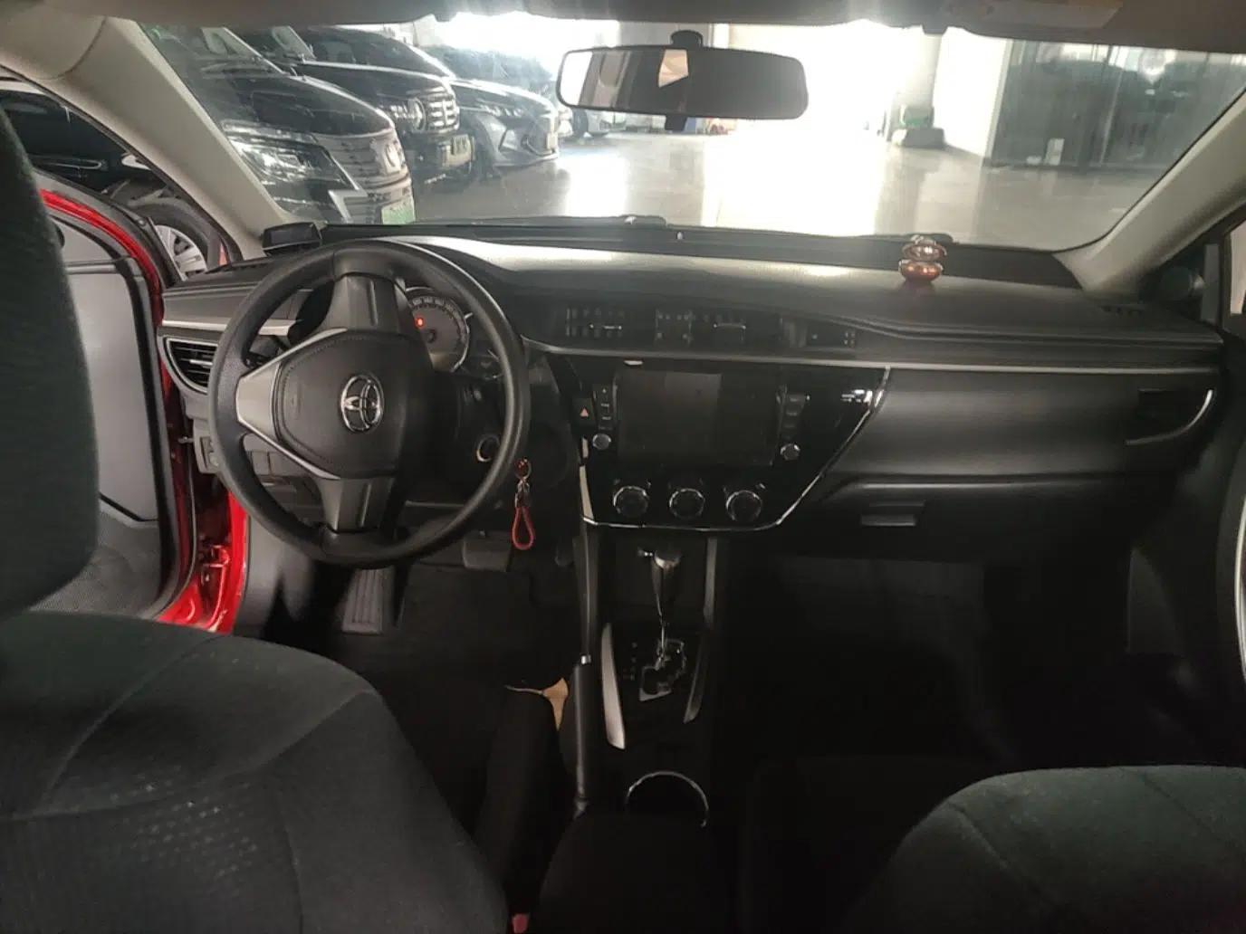 Toyota Corolla 2014 1.6L CVT GL — миниатюра 12