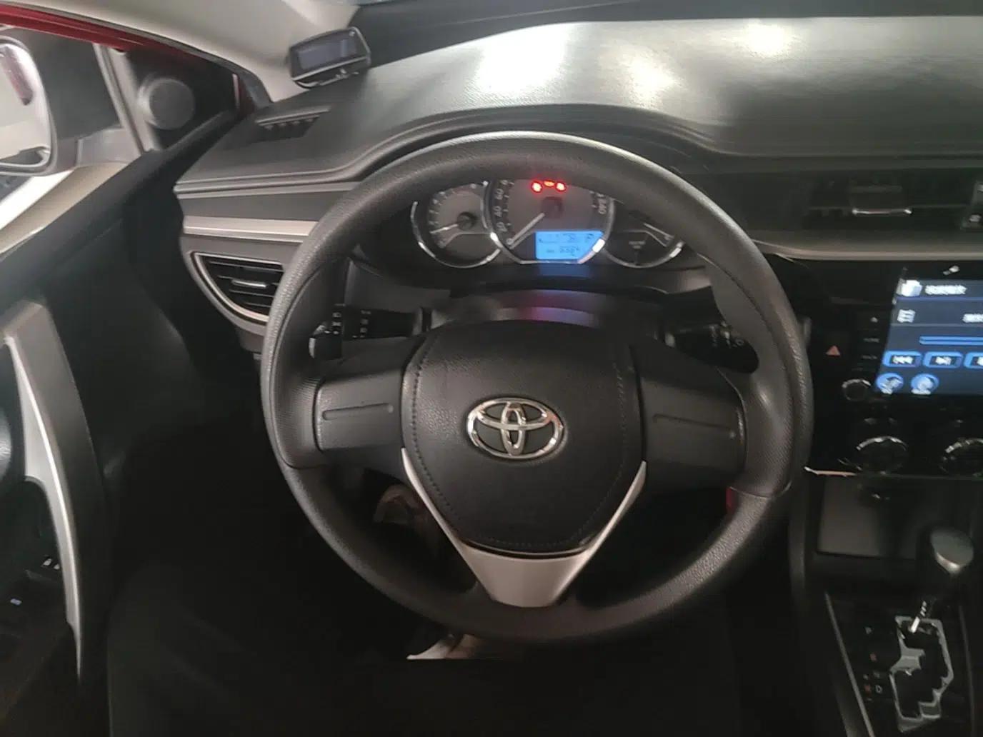 Toyota Corolla 2014 1.6L CVT GL — миниатюра 13