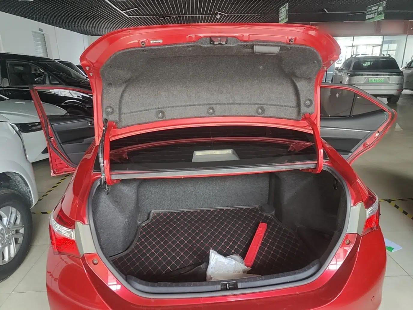 Toyota Corolla 2014 1.6L CVT GL — миниатюра 22