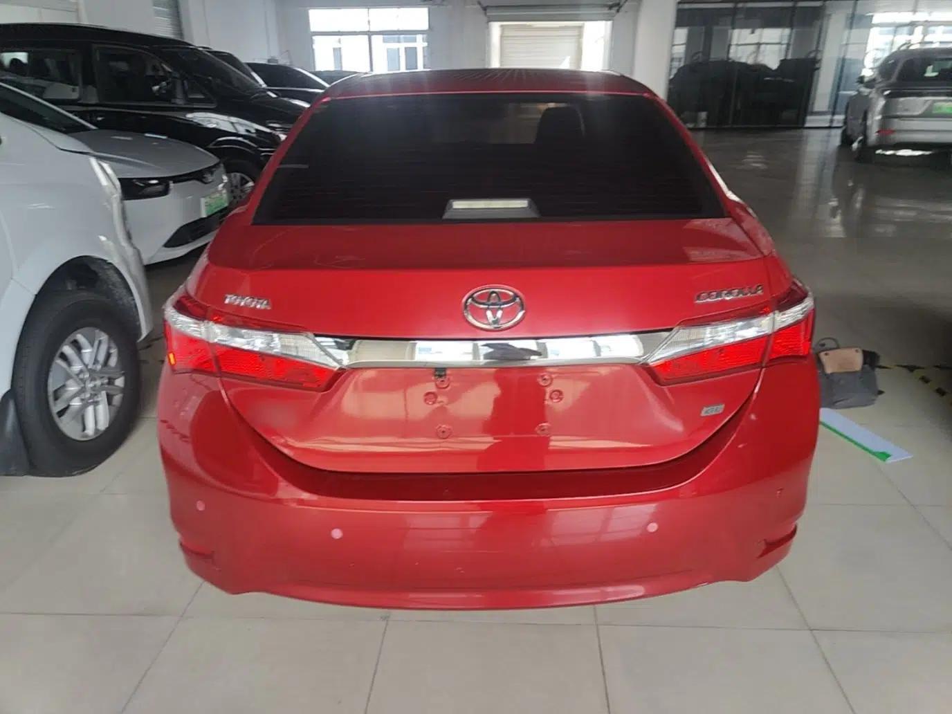 Toyota Corolla 2014 1.6L CVT GL — миниатюра 5