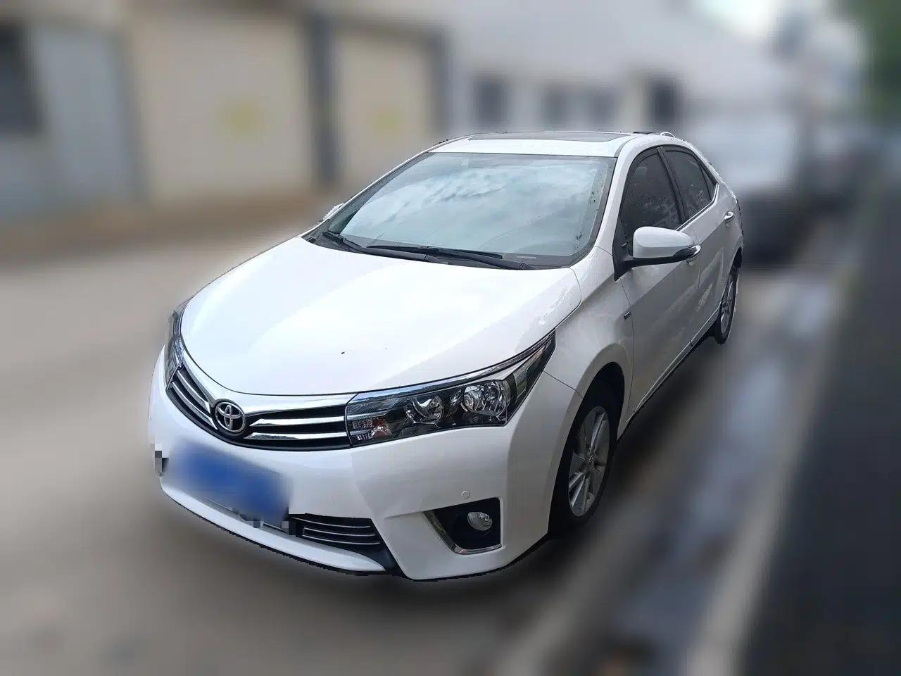 Toyota Corolla 2014 1.6L CVT GL-i — миниатюра 1