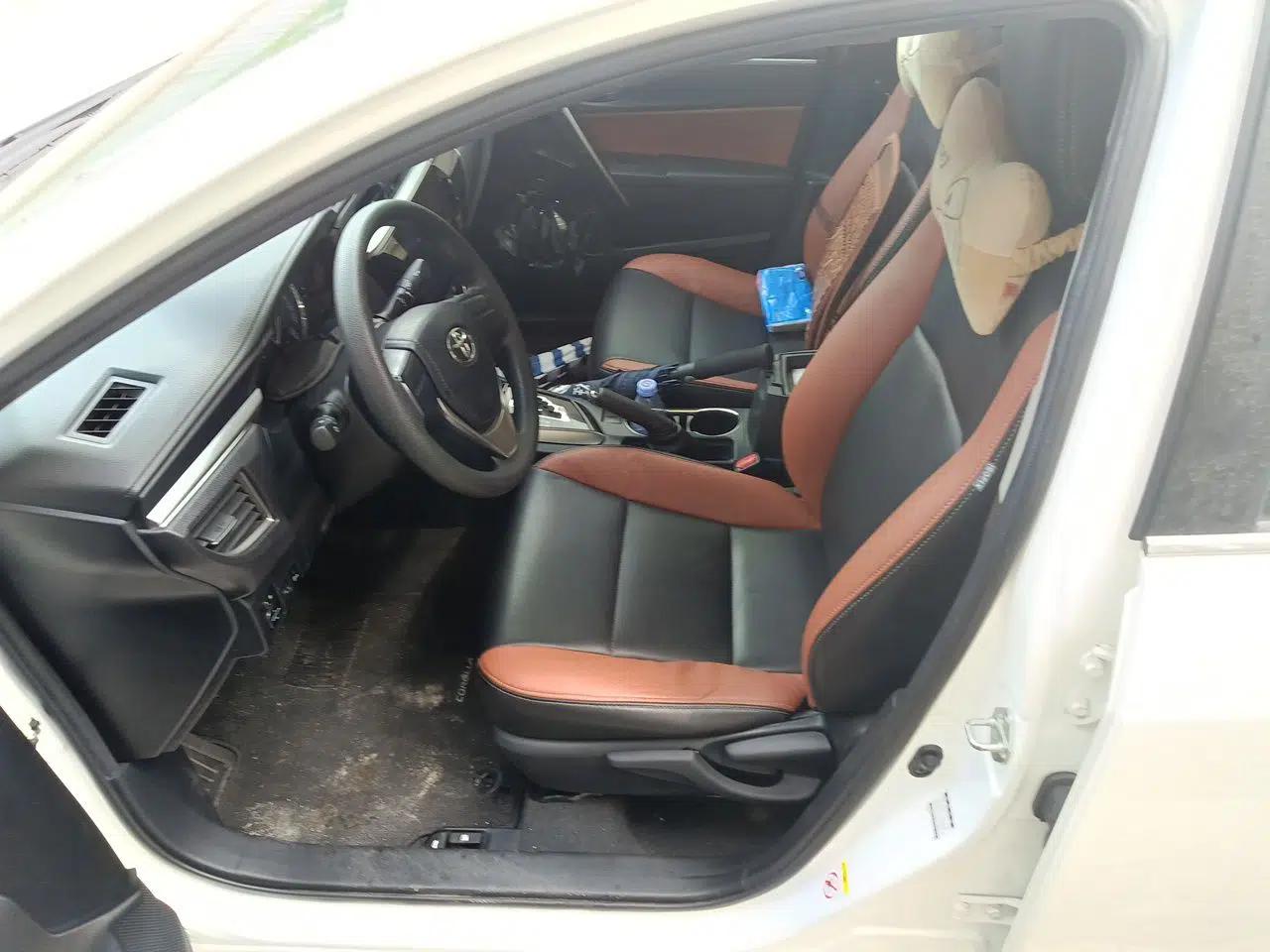 Toyota Corolla 2014 1.6L CVT GL-i — миниатюра 15