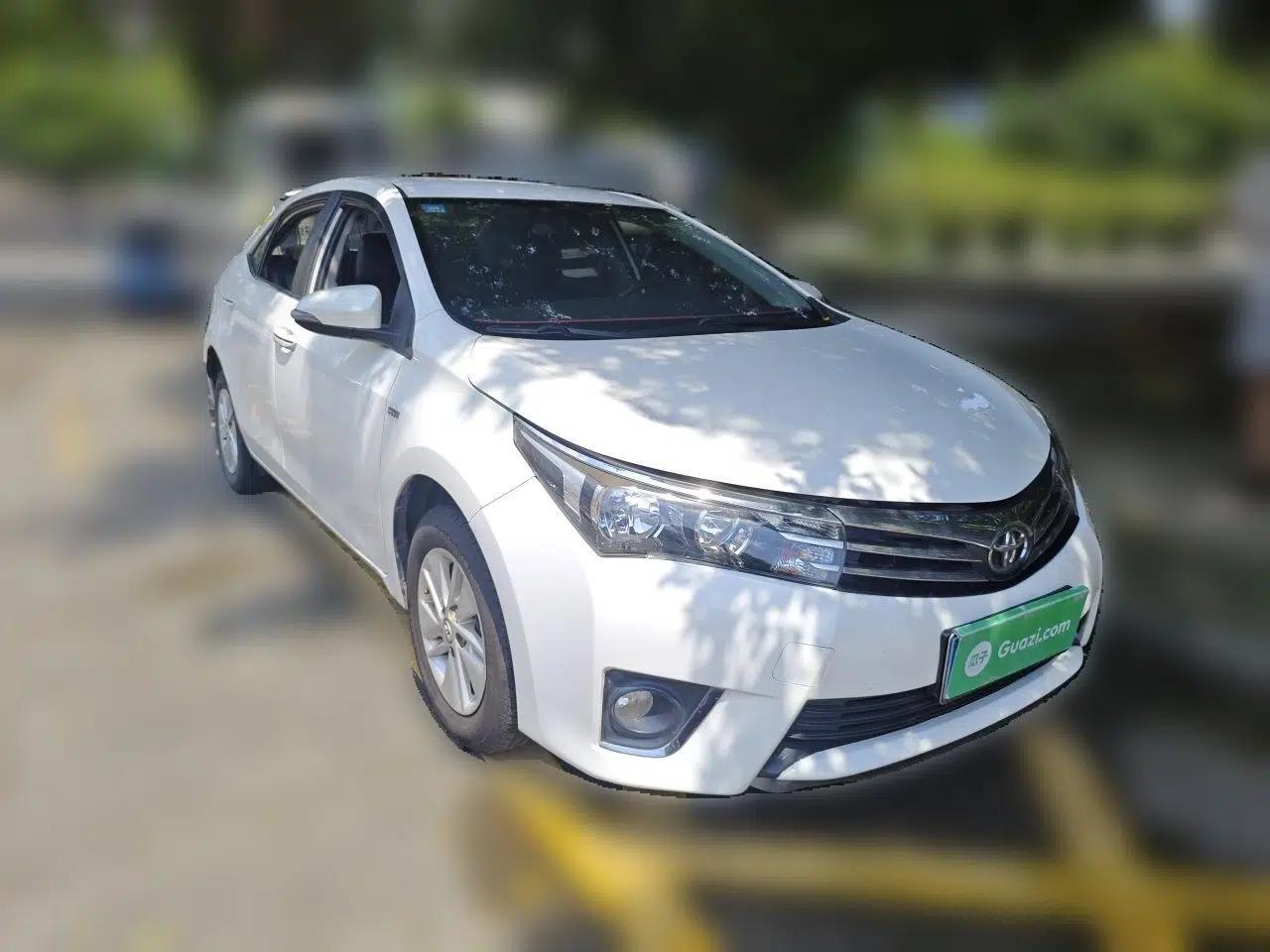 Toyota Corolla 2014 1.6L CVT GL — миниатюра 3