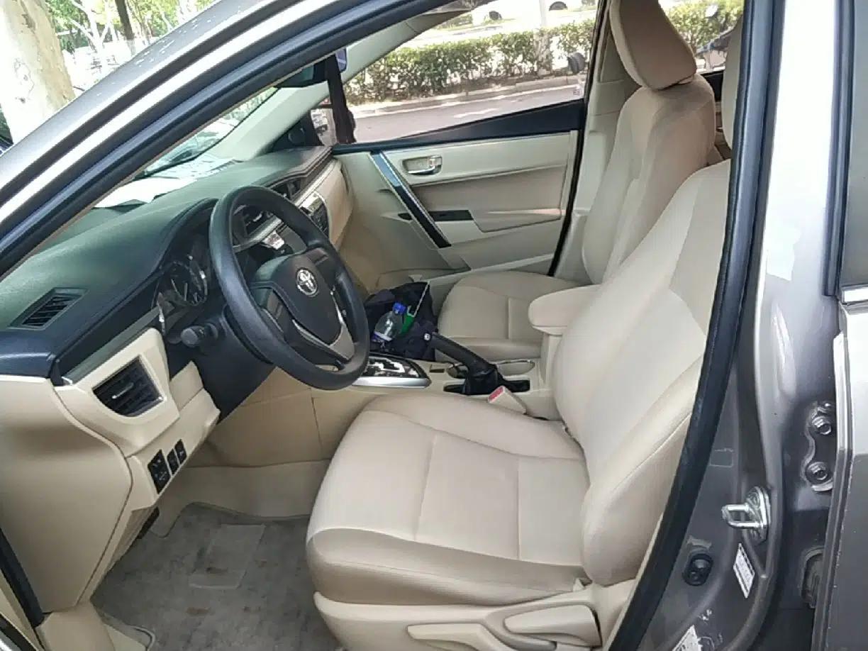 Toyota Corolla 2014 1.6L CVT GL-i — миниатюра 22