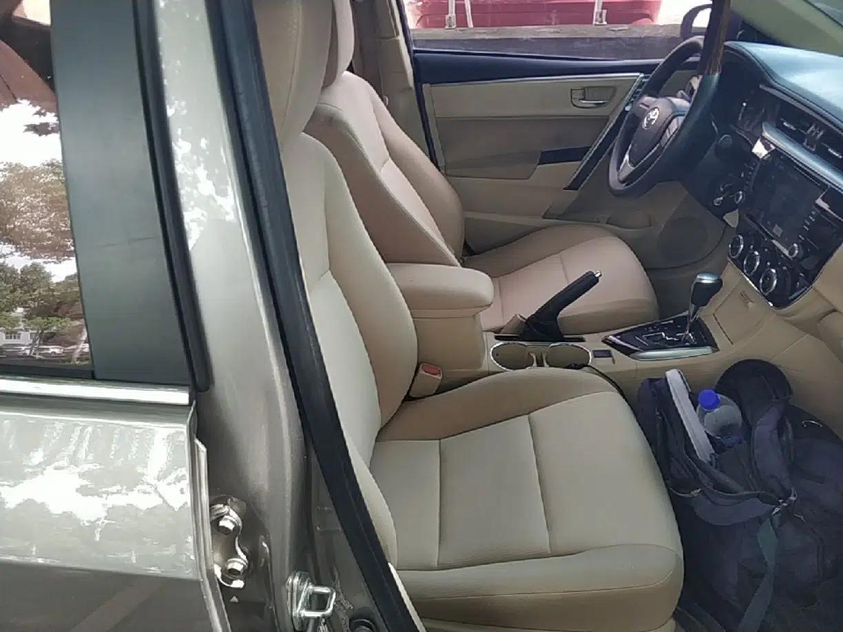 Toyota Corolla 2014 1.6L CVT GL-i — миниатюра 24