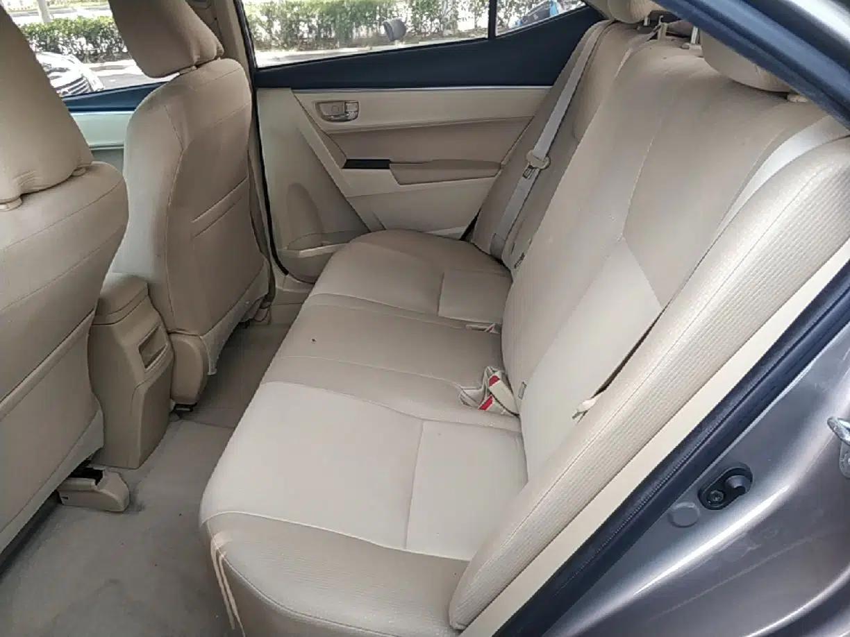 Toyota Corolla 2014 1.6L CVT GL-i — миниатюра 25