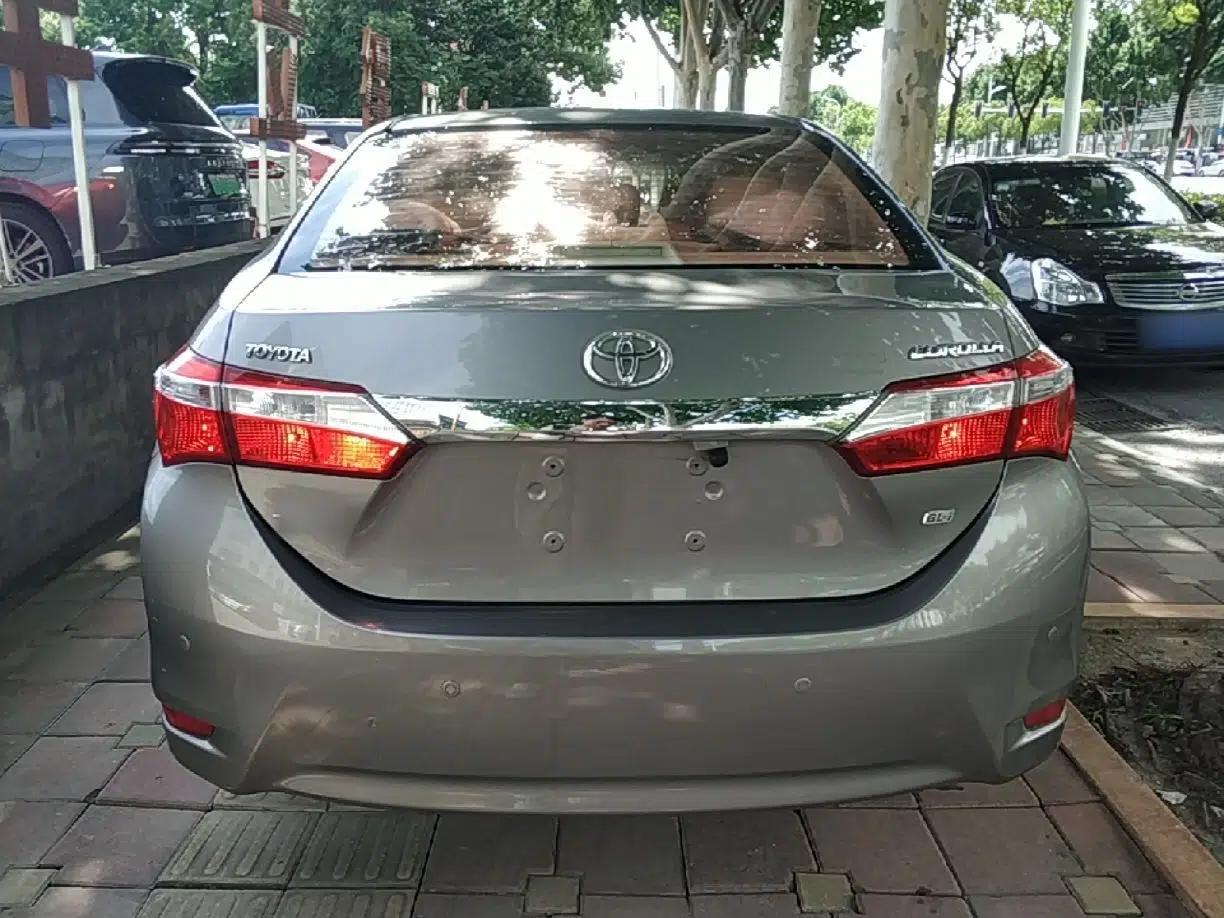 Toyota Corolla 2014 1.6L CVT GL-i — миниатюра 5