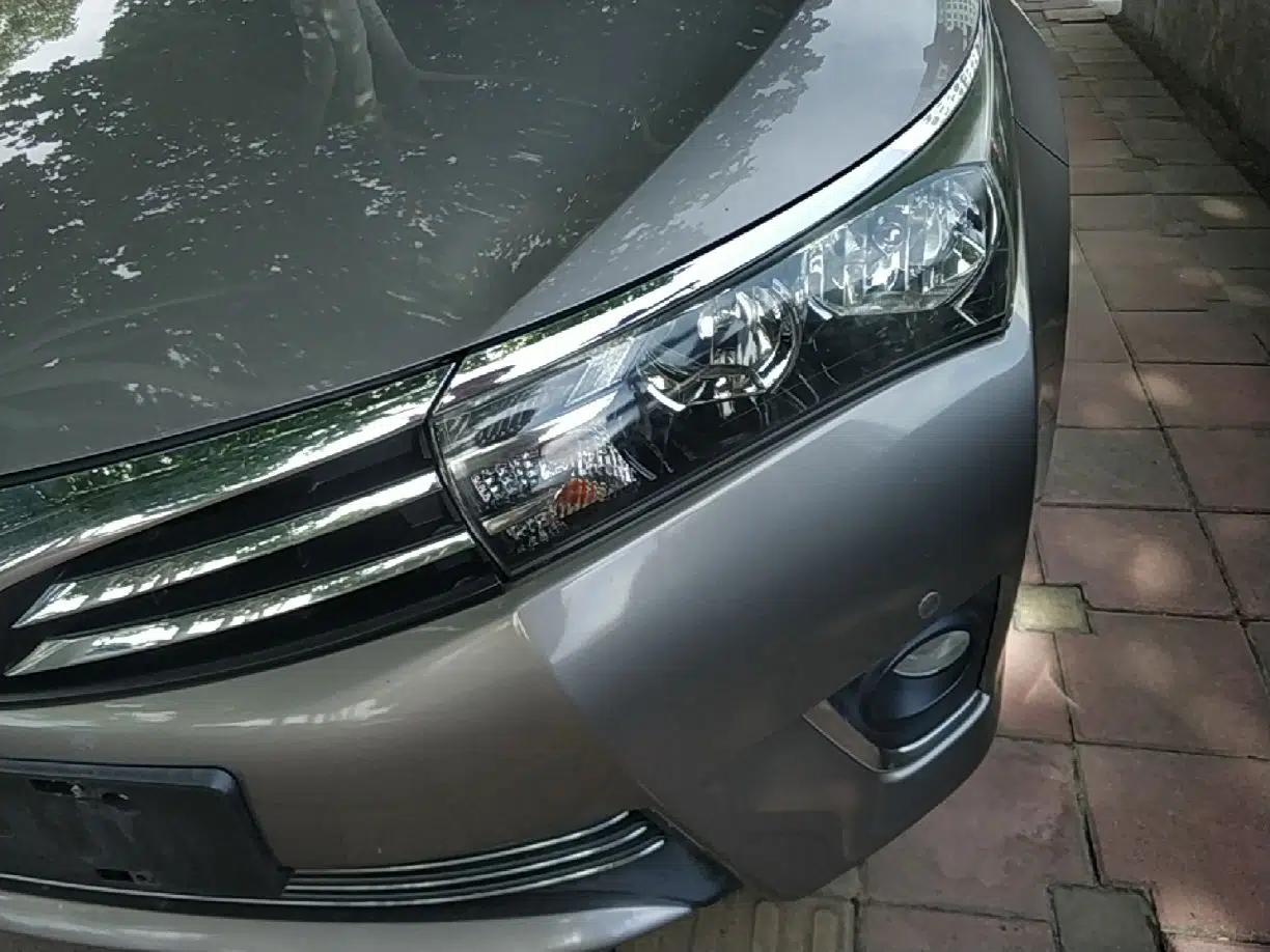 Toyota Corolla 2014 1.6L CVT GL-i — миниатюра 8
