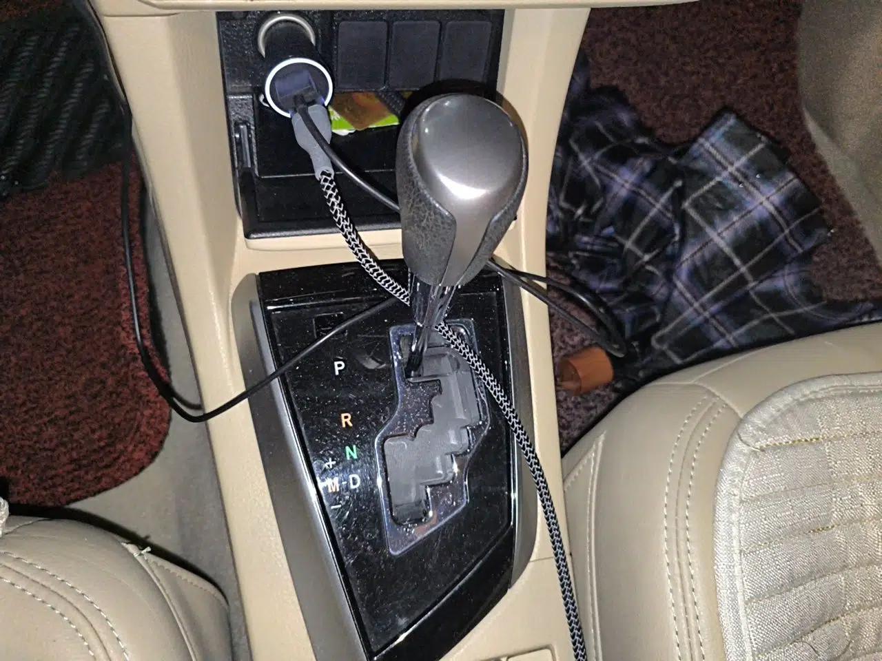 Toyota Corolla 2014 1.6L CVT GL — миниатюра 14