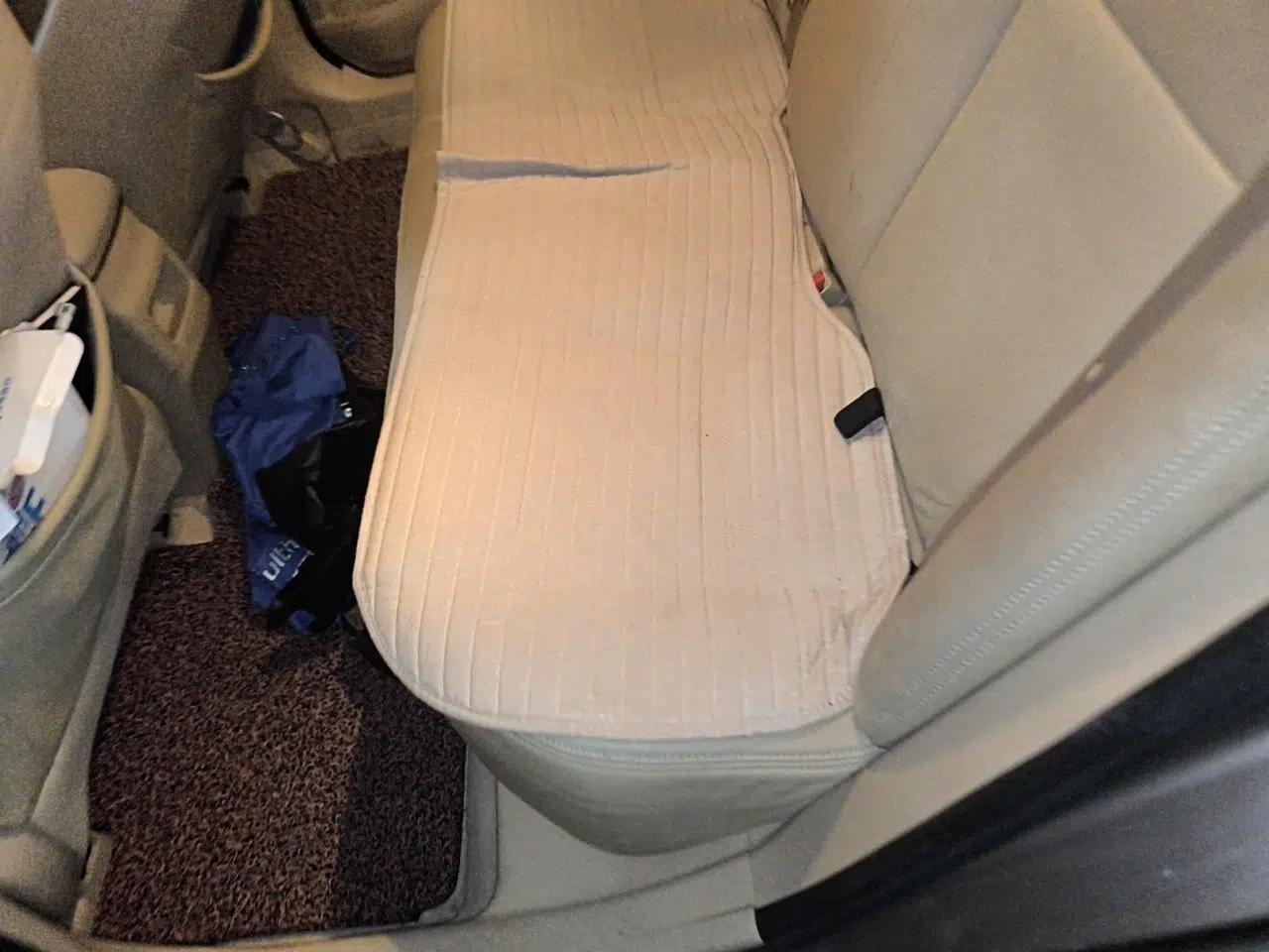 Toyota Corolla 2014 1.6L CVT GL — миниатюра 17