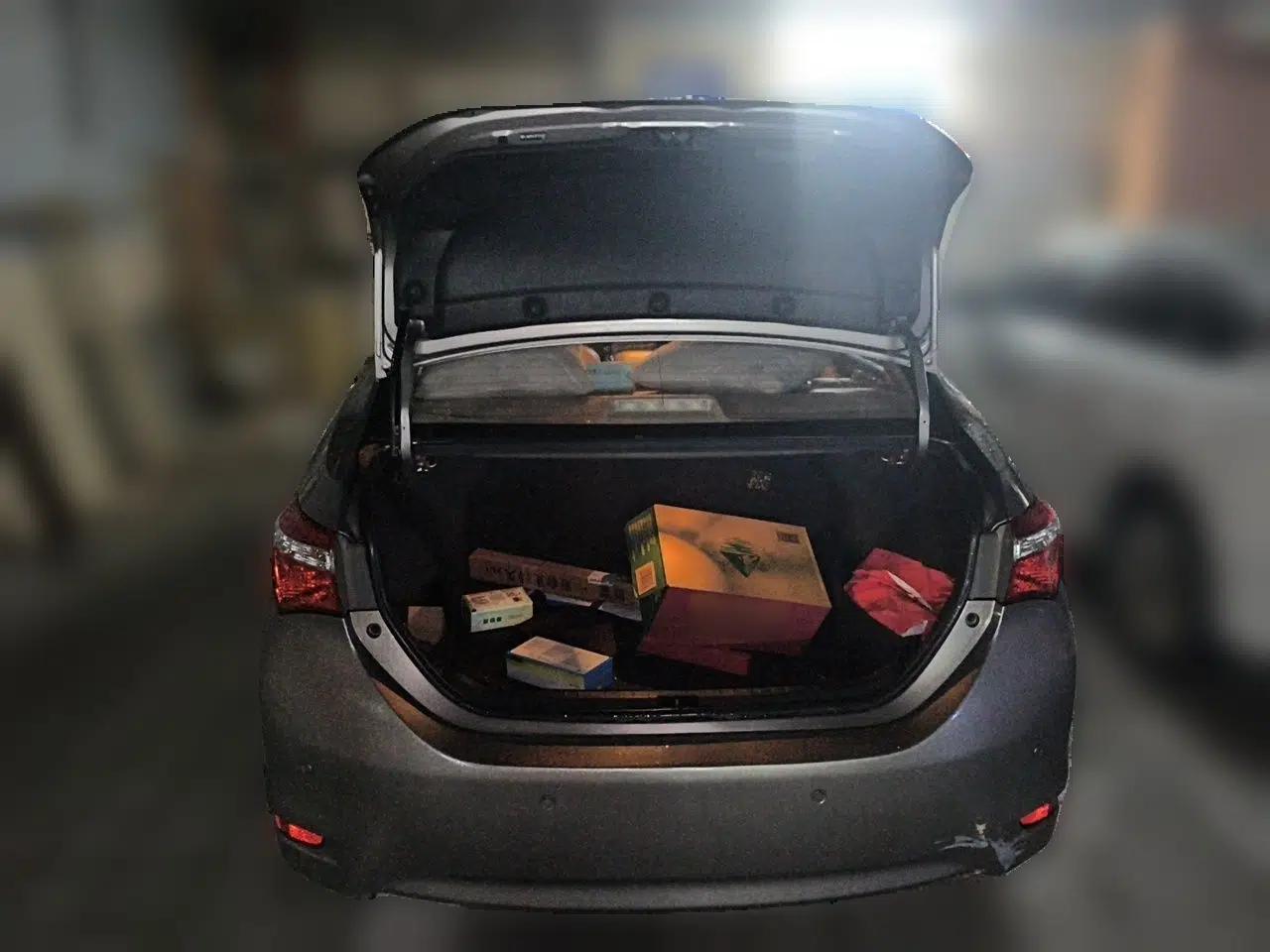 Toyota Corolla 2014 1.6L CVT GL — миниатюра 19