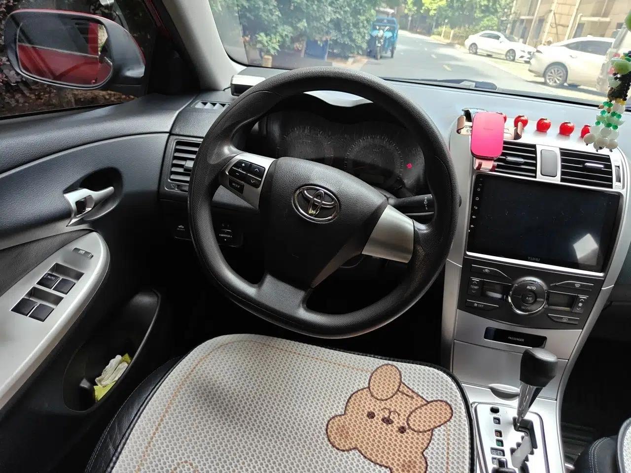 Toyota Corolla 2013 Special Edition 1.6L Automatic GL Cool Model — миниатюра 10