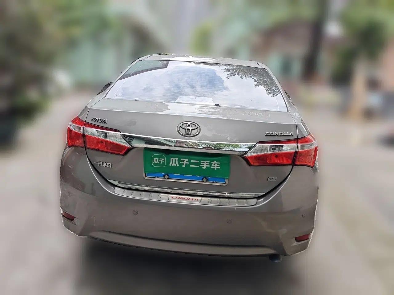 Toyota Corolla 2014 1.6L CVT GL-i — миниатюра 5
