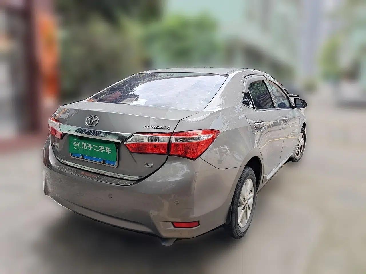 Toyota Corolla 2014 1.6L CVT GL-i — миниатюра 6