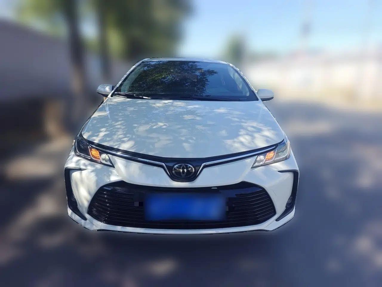 Toyota Corolla 2021 1.2T S-CVT Elite PLUS Edition — миниатюра 2