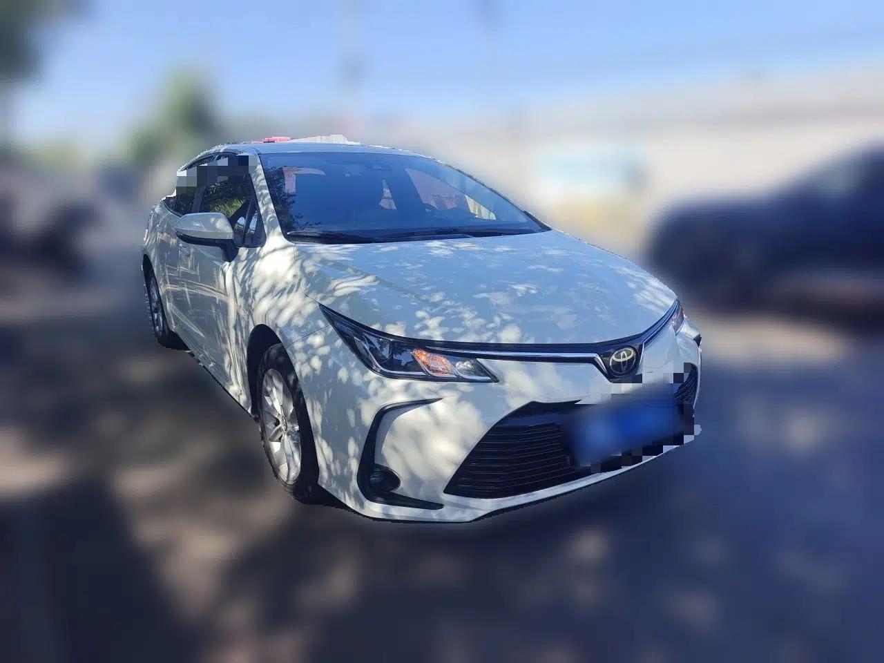 Toyota Corolla 2021 1.2T S-CVT Elite PLUS Edition — миниатюра 3