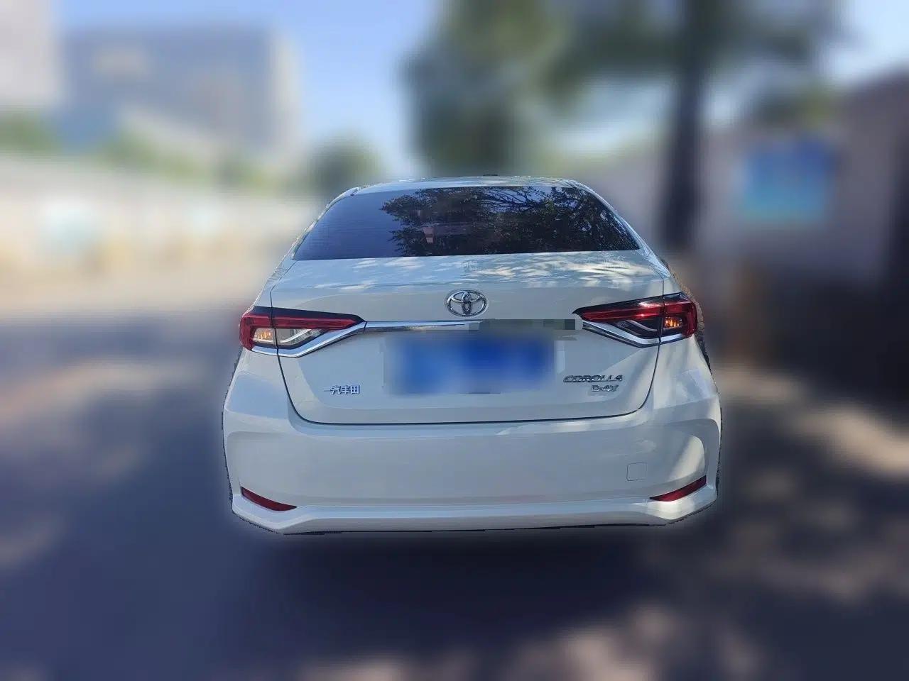 Toyota Corolla 2021 1.2T S-CVT Elite PLUS Edition — миниатюра 5