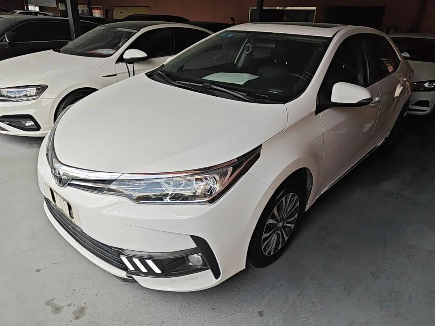 Toyota Corolla 2017 Revised Version 1.2T S-CVT GL-i — миниатюра 1