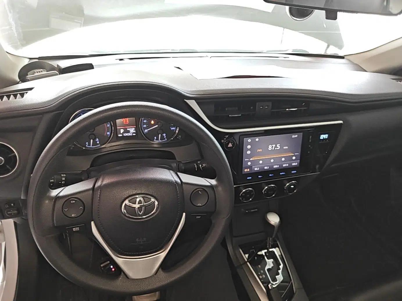 Toyota Corolla 2017 Revised Version 1.2T S-CVT GL-i — миниатюра 12