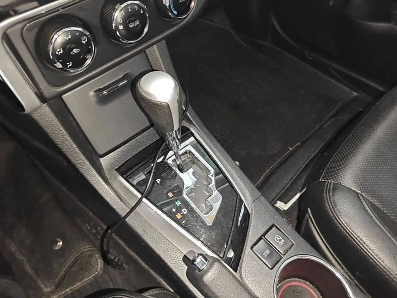 Toyota Corolla 2017 Revised Version 1.2T S-CVT GL-i — миниатюра 16