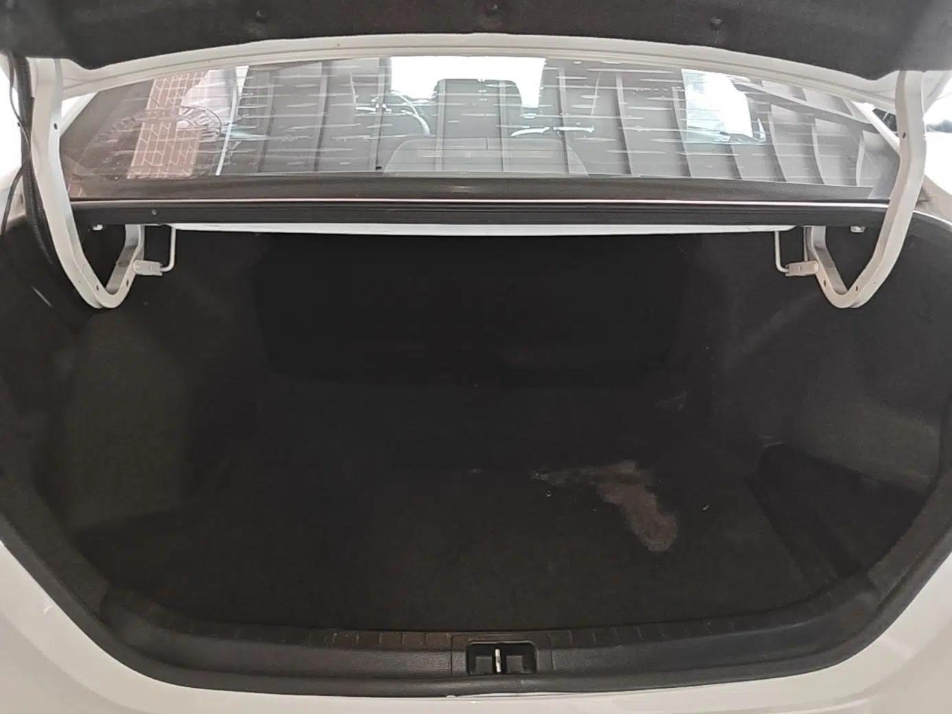 Toyota Corolla 2017 Revised Version 1.2T S-CVT GL-i — миниатюра 22