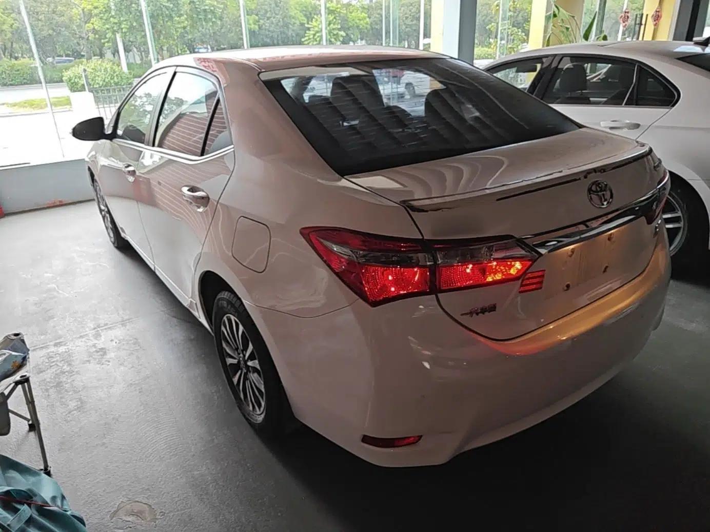 Toyota Corolla 2017 Revised Version 1.2T S-CVT GL-i — миниатюра 4