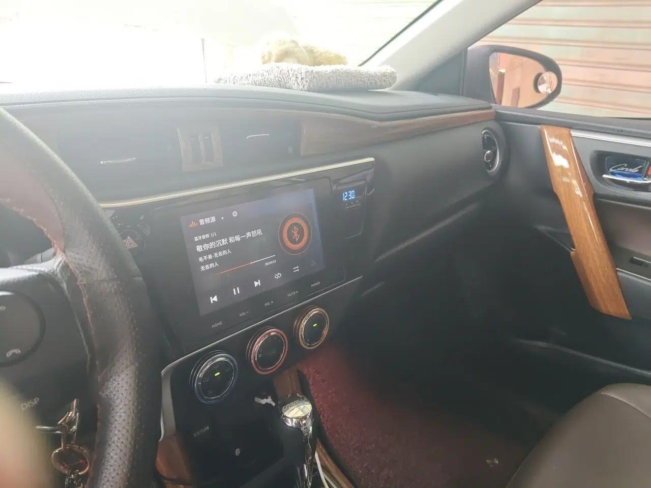 Toyota Corolla 2017 Revised Version 1.2T S-CVT GL-i — миниатюра 12