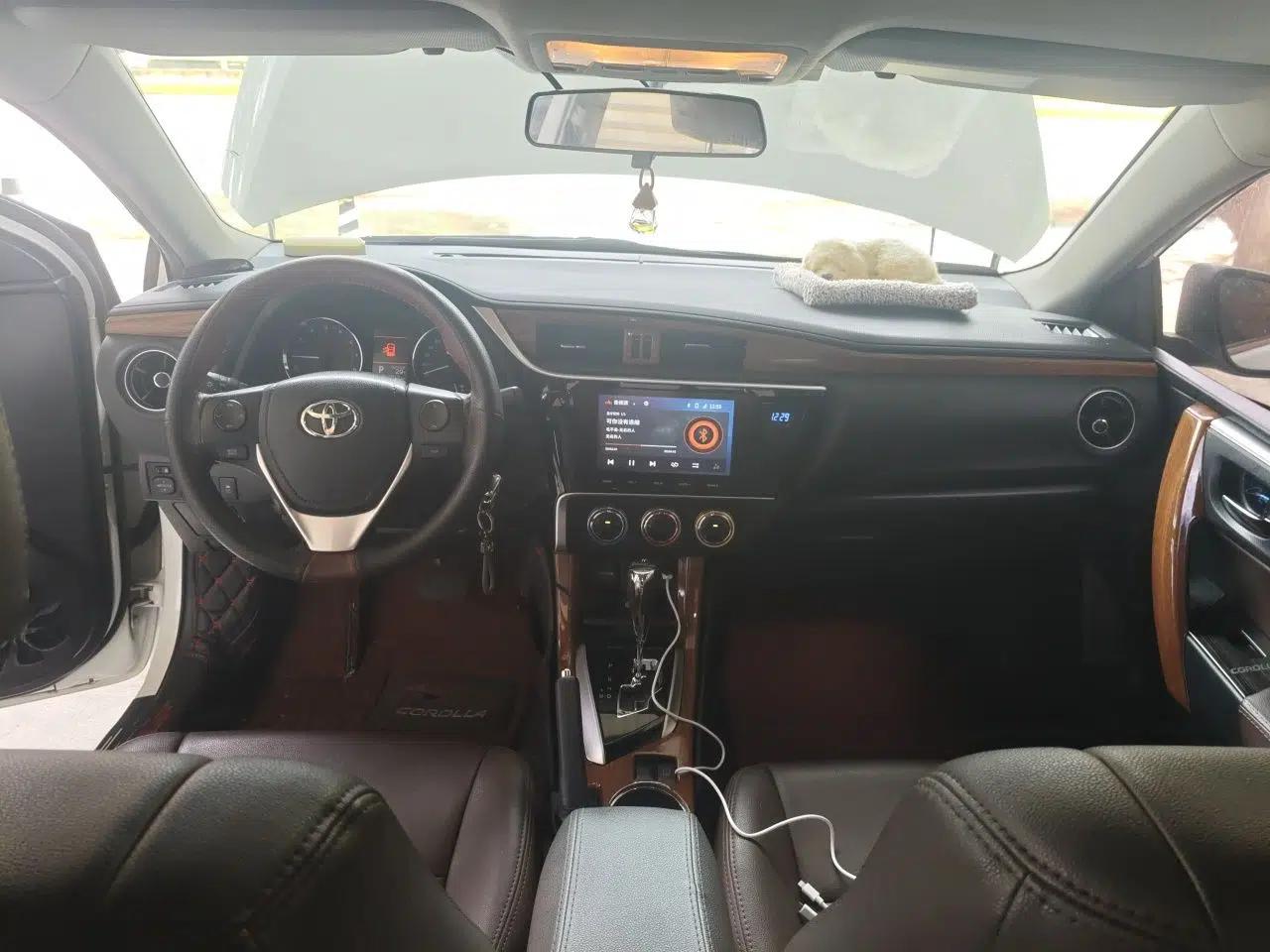 Toyota Corolla 2017 Revised Version 1.2T S-CVT GL-i — миниатюра 18