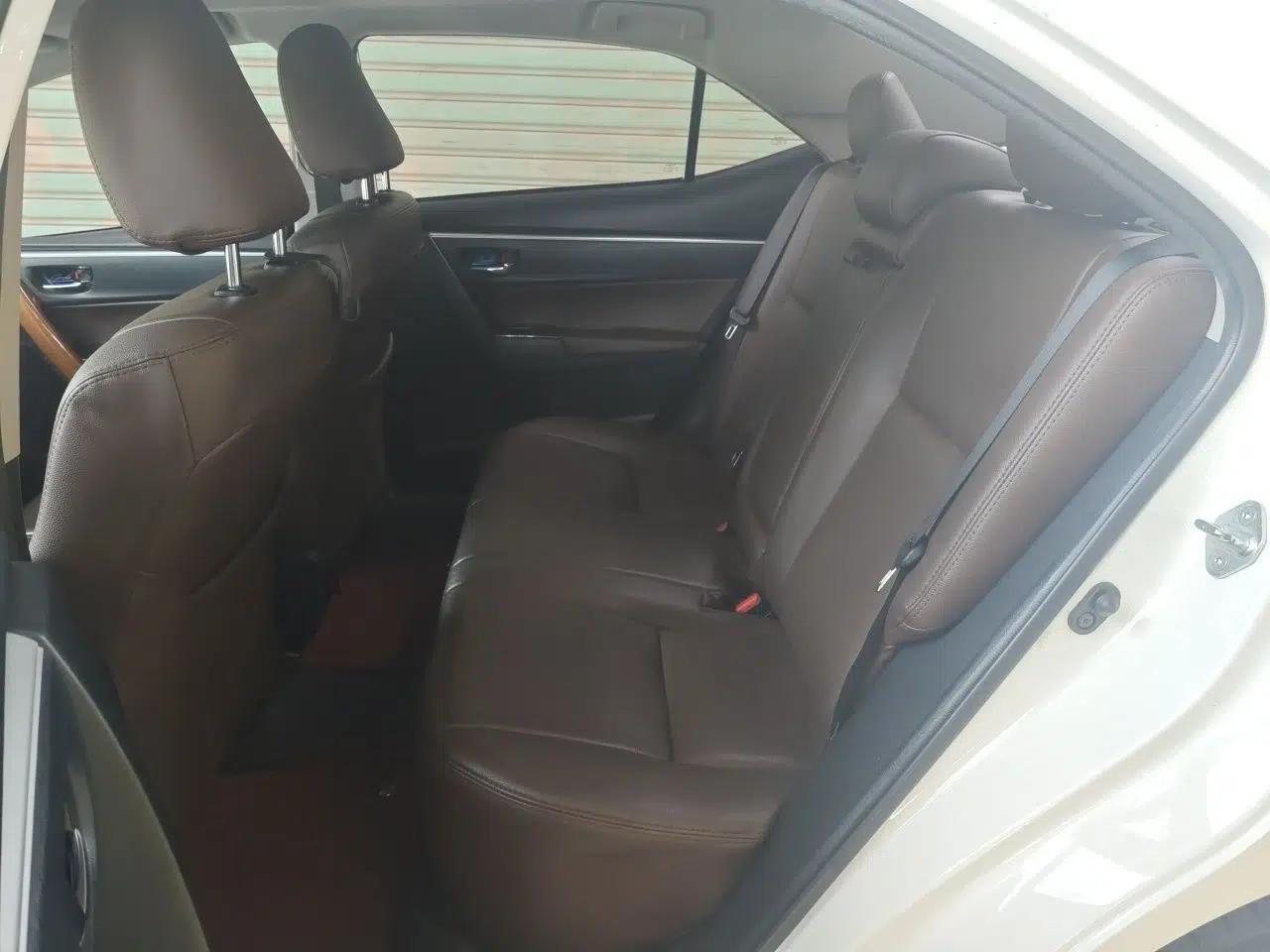 Toyota Corolla 2017 Revised Version 1.2T S-CVT GL-i — миниатюра 20