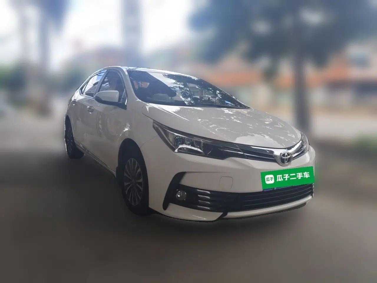 Toyota Corolla 2017 Revised Version 1.2T S-CVT GL-i — миниатюра 3