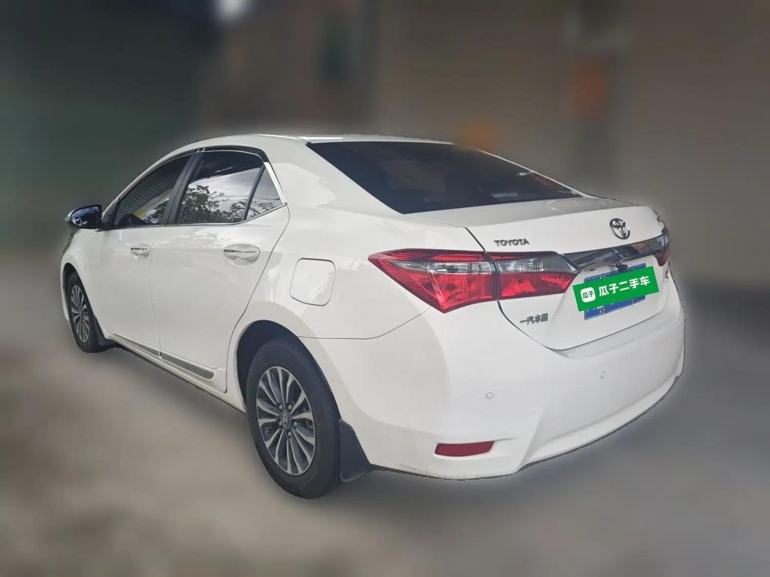 Toyota Corolla 2017 Revised Version 1.2T S-CVT GL-i — миниатюра 4