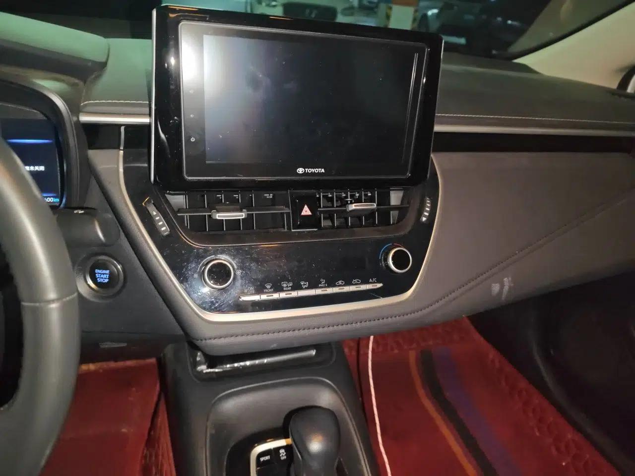 Toyota Corolla 2019 1.2T S-CVT GL-i Luxury Edition — миниатюра 13