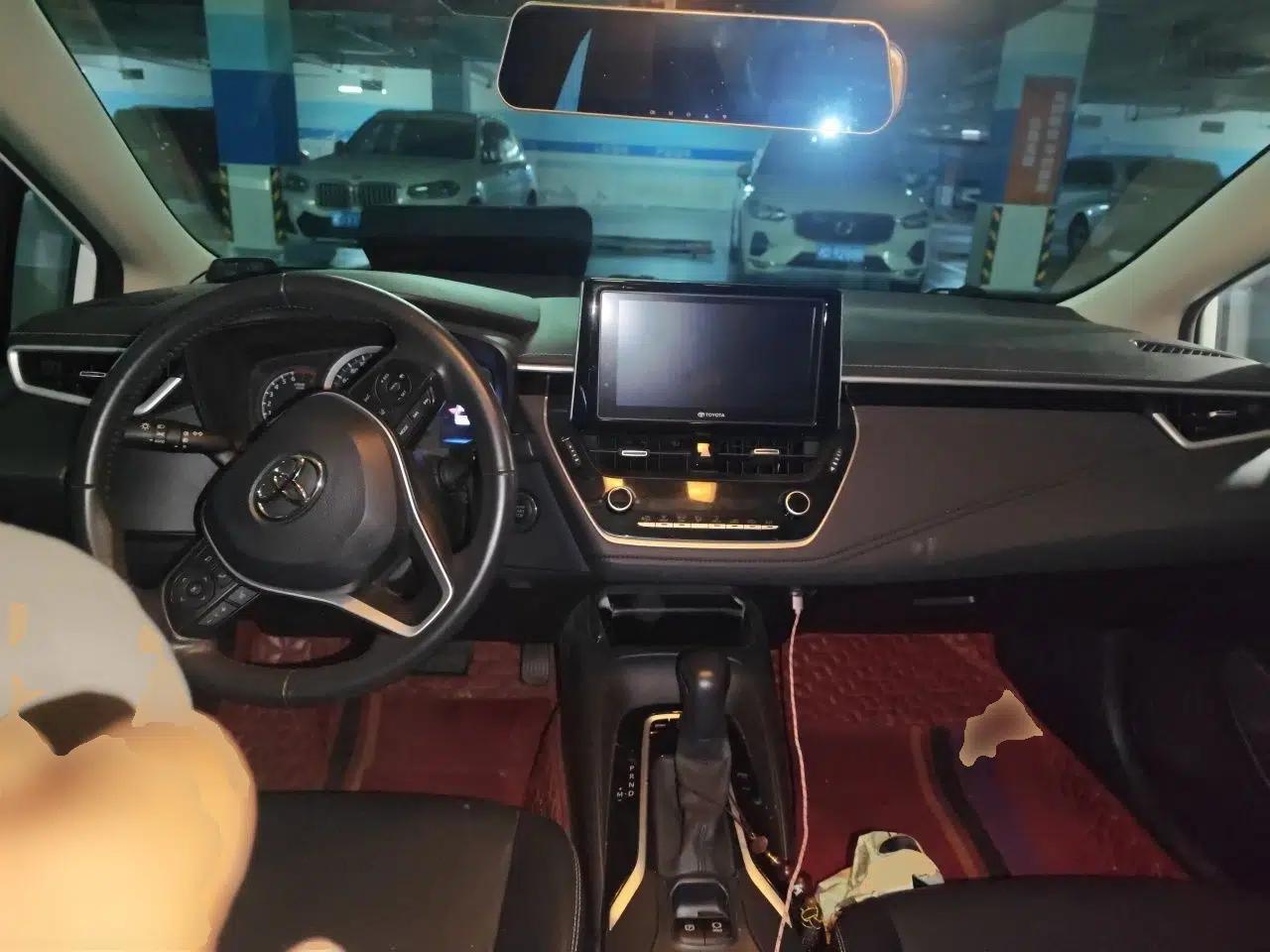 Toyota Corolla 2019 1.2T S-CVT GL-i Luxury Edition — миниатюра 9