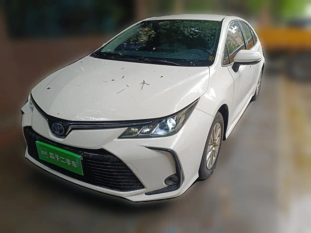 Toyota Corolla 2021 Dual-Engine 1.8L E-CVT Pioneer Edition — миниатюра 1