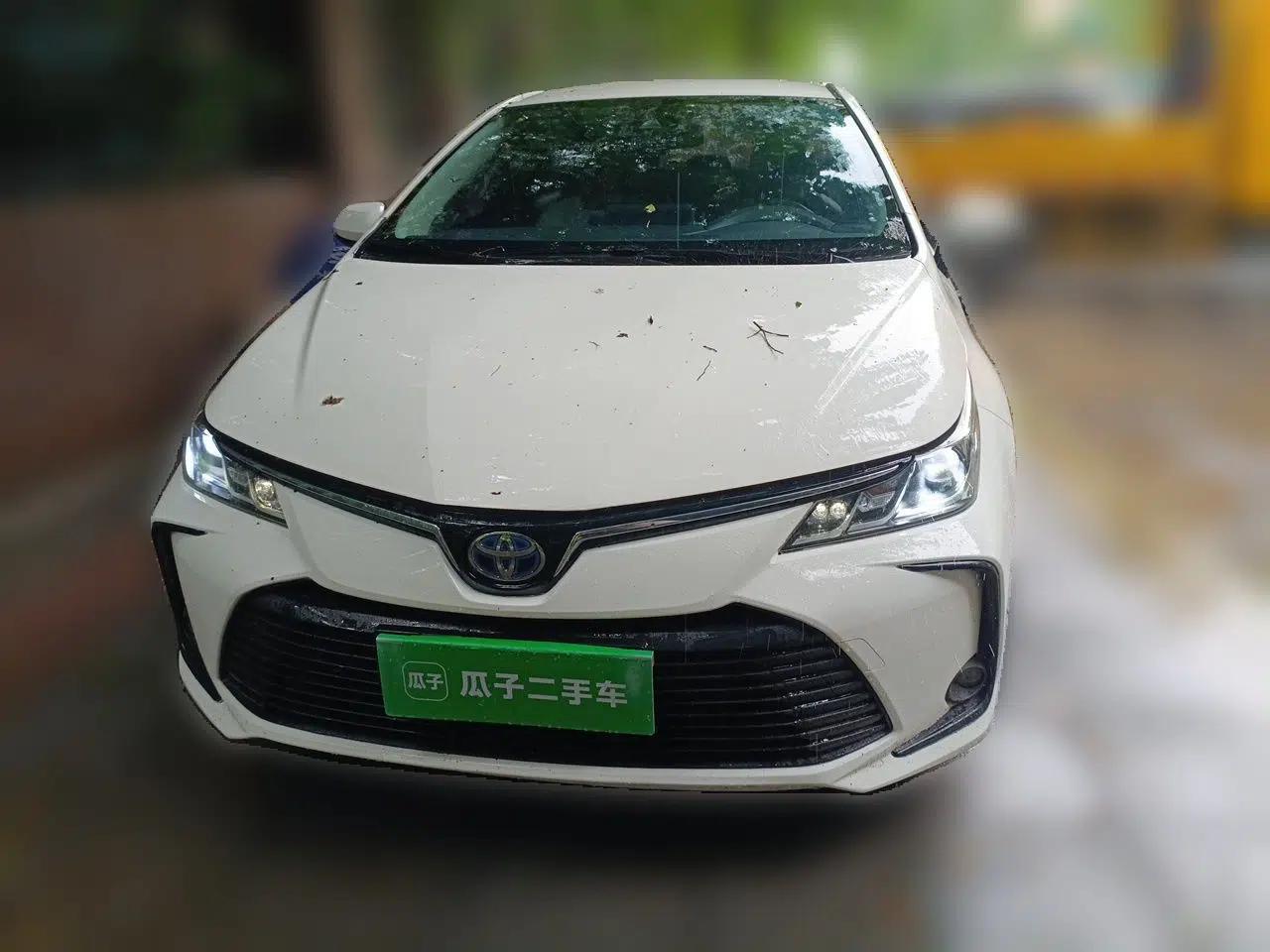 Toyota Corolla 2021 Dual-Engine 1.8L E-CVT Pioneer Edition — миниатюра 2