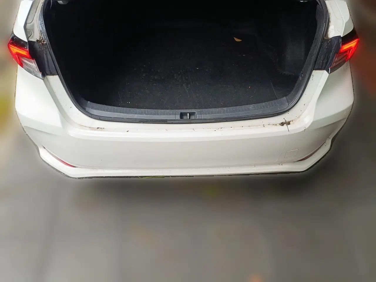Toyota Corolla 2021 Dual-Engine 1.8L E-CVT Pioneer Edition — миниатюра 19