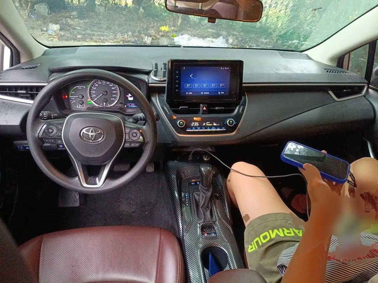 Toyota Corolla 2021 Dual-Engine 1.8L E-CVT Pioneer Edition — миниатюра 9