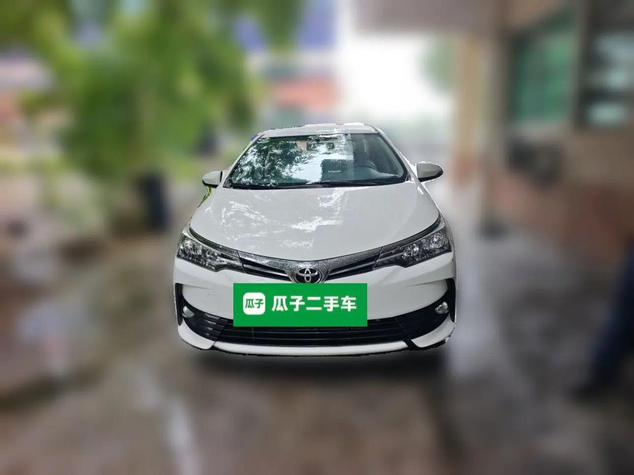 Toyota Corolla 2017 Revised Version 1.2T S-CVT GL — миниатюра 2