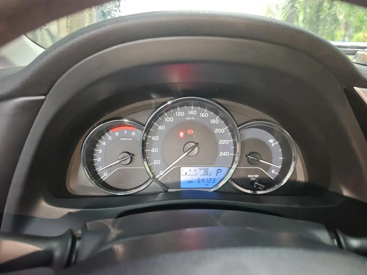 Toyota Corolla 2017 Revised Version 1.2T S-CVT GL — миниатюра 11