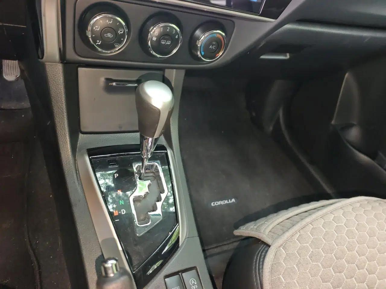 Toyota Corolla 2017 Revised Version 1.2T S-CVT GL — миниатюра 14
