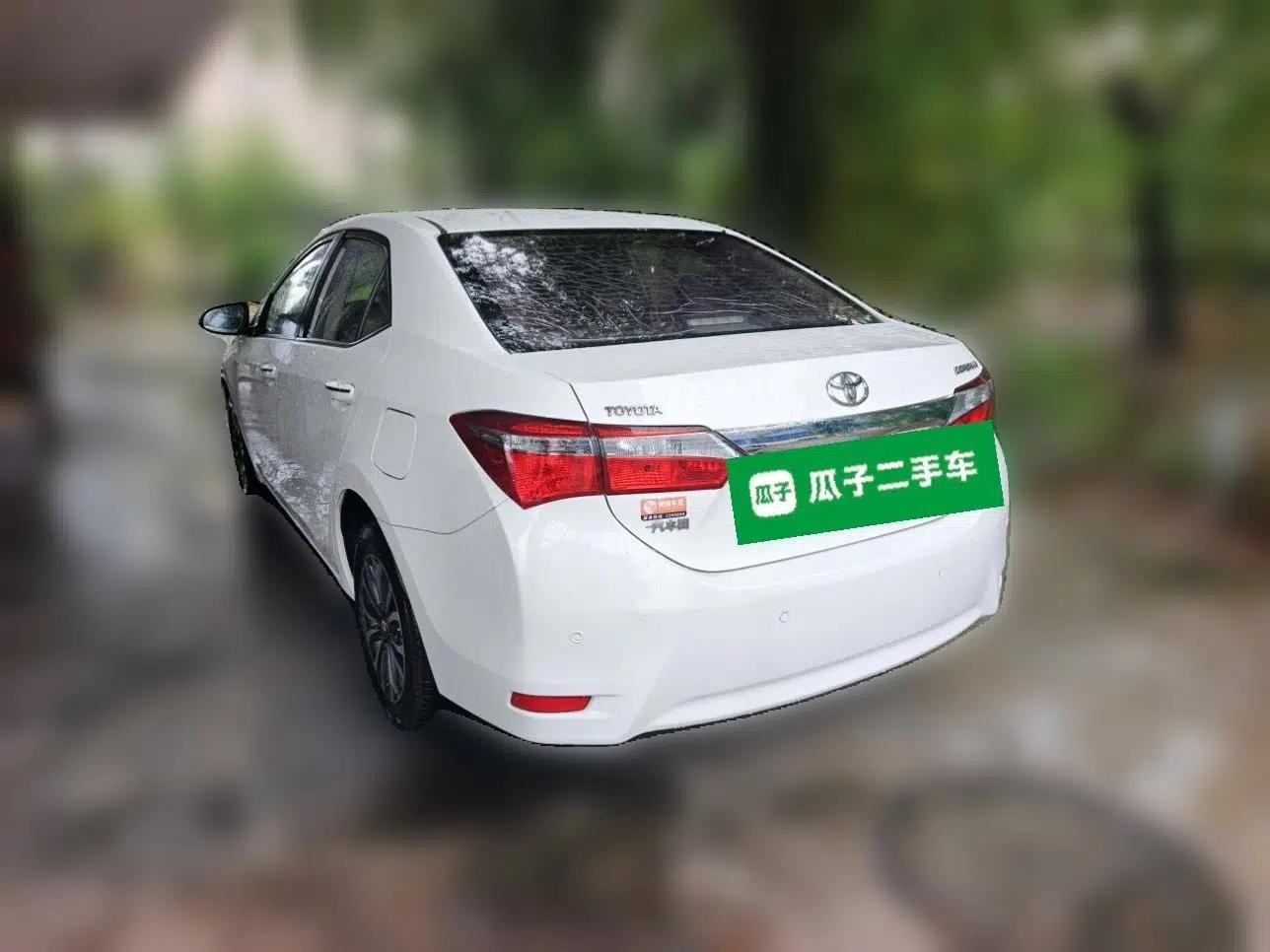 Toyota Corolla 2017 Revised Version 1.2T S-CVT GL — миниатюра 4